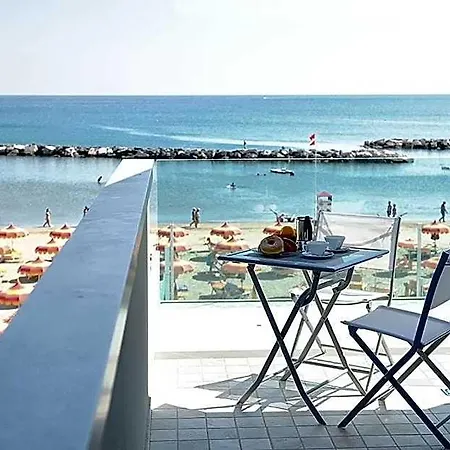 Hotel & Cavalluccio Marino Rimini