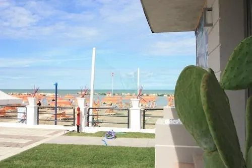 & Cavalluccio Marino 3*