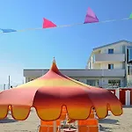 & Cavalluccio Marino מלון רימיני