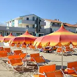 & Cavalluccio Marino 3* רימיני